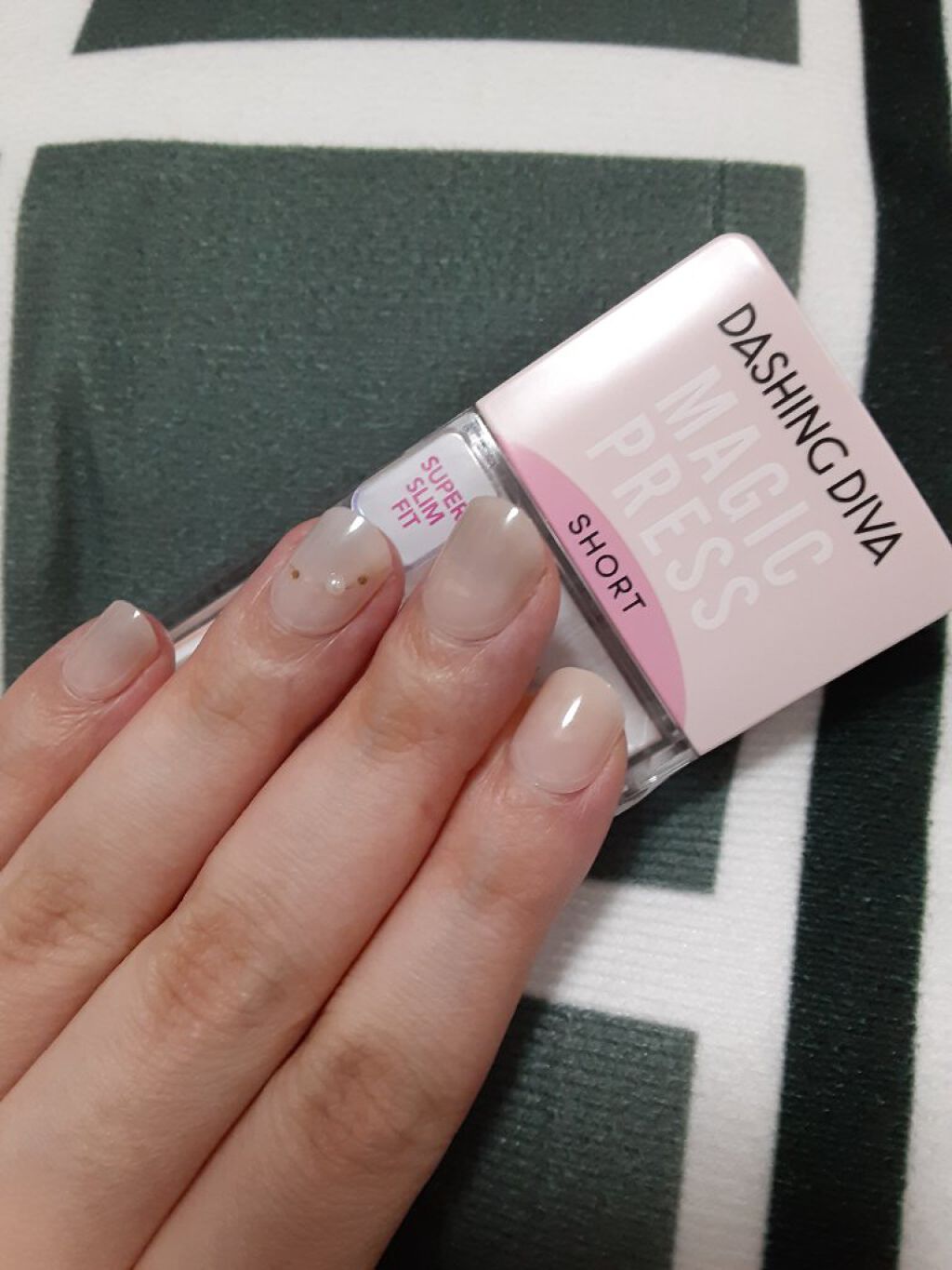 1秒ネイルマジックプレス/DASHINGDIVA MAGICPRESS/ネイルチップ・パーツを使ったクチコミ（1枚目）