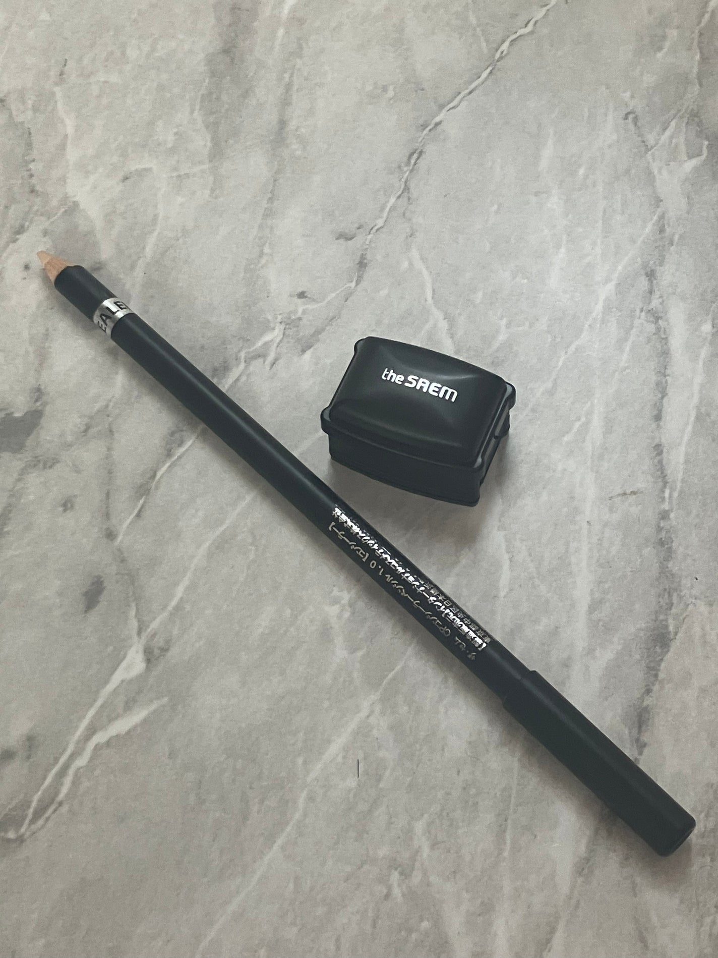 カバーパーフェクション コンシーラー ペンシル/the SAEM/ペンシルコンシーラーを使ったクチコミ(3枚目)