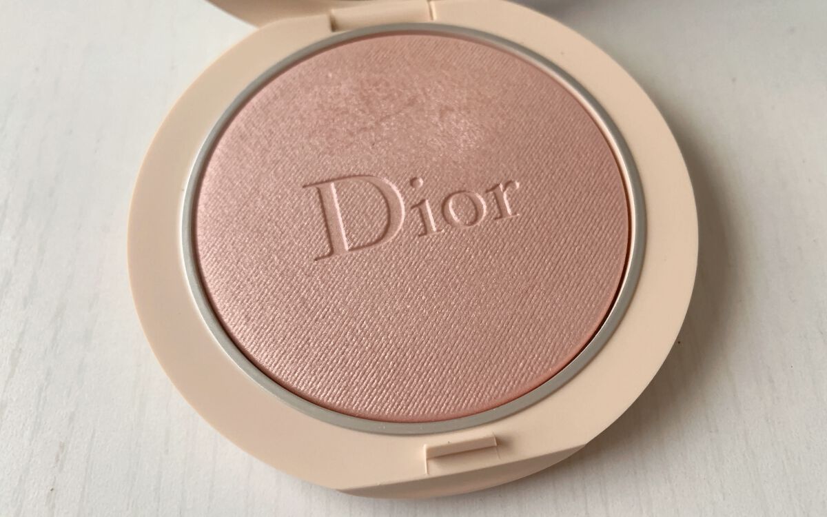 ディオールスキン フォーエヴァー クチュール ルミナイザー/Dior/プレストパウダーを使ったクチコミ(2枚目)