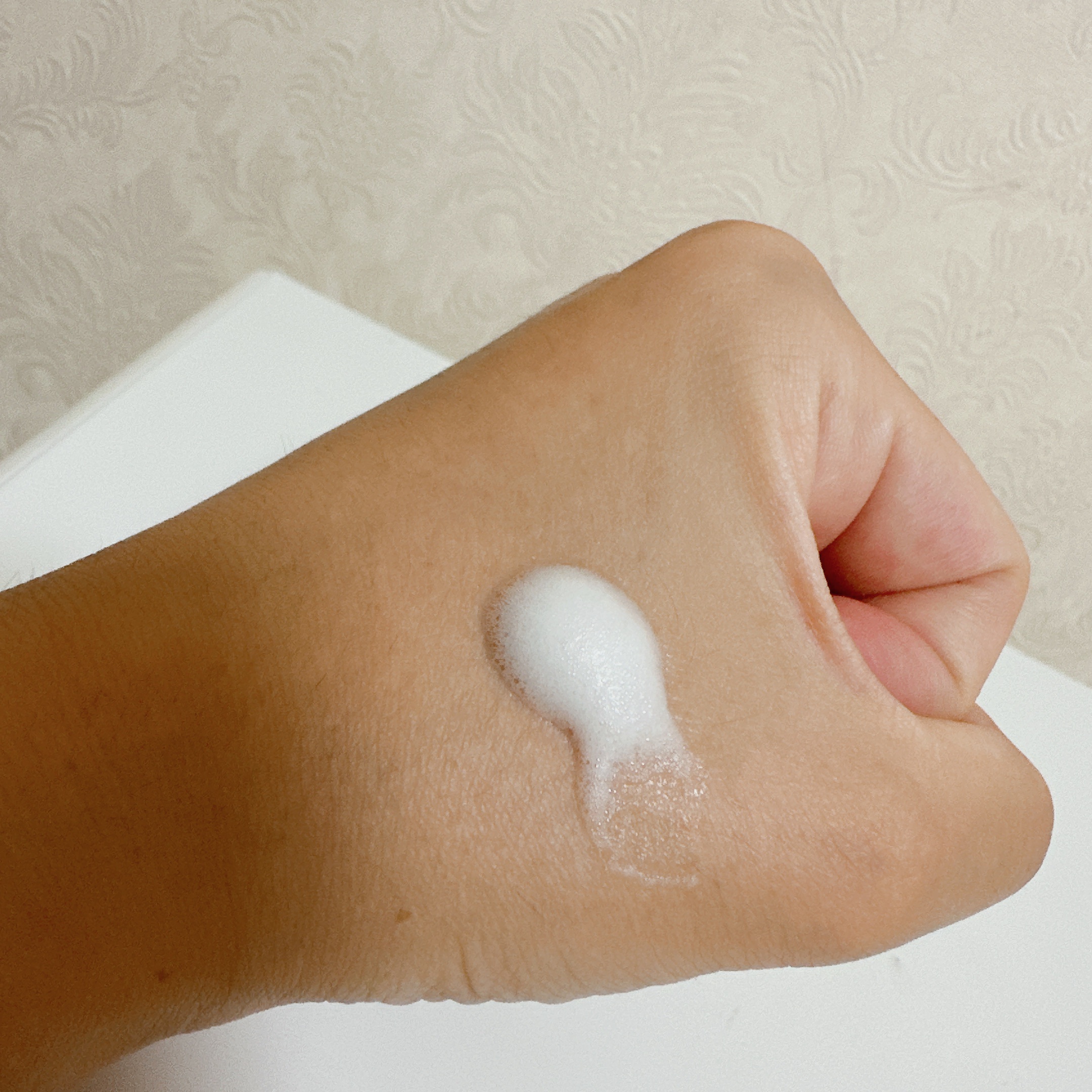 エッセンシャル モイスチャーミルク/FEMMUE/乳液を使ったクチコミ（3枚目）