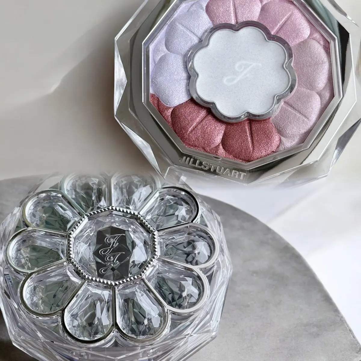 ジルスチュアート ブルームクチュール アイズ 07 la la hydrangea/JILL STUART/アイシャドウパレットを使ったクチコミ（1枚目）