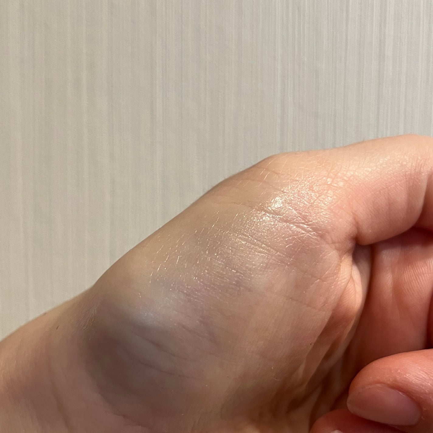 トゥルーディメンションラディアンスバーム/hince/スティックハイライトを使ったクチコミ(3枚目)