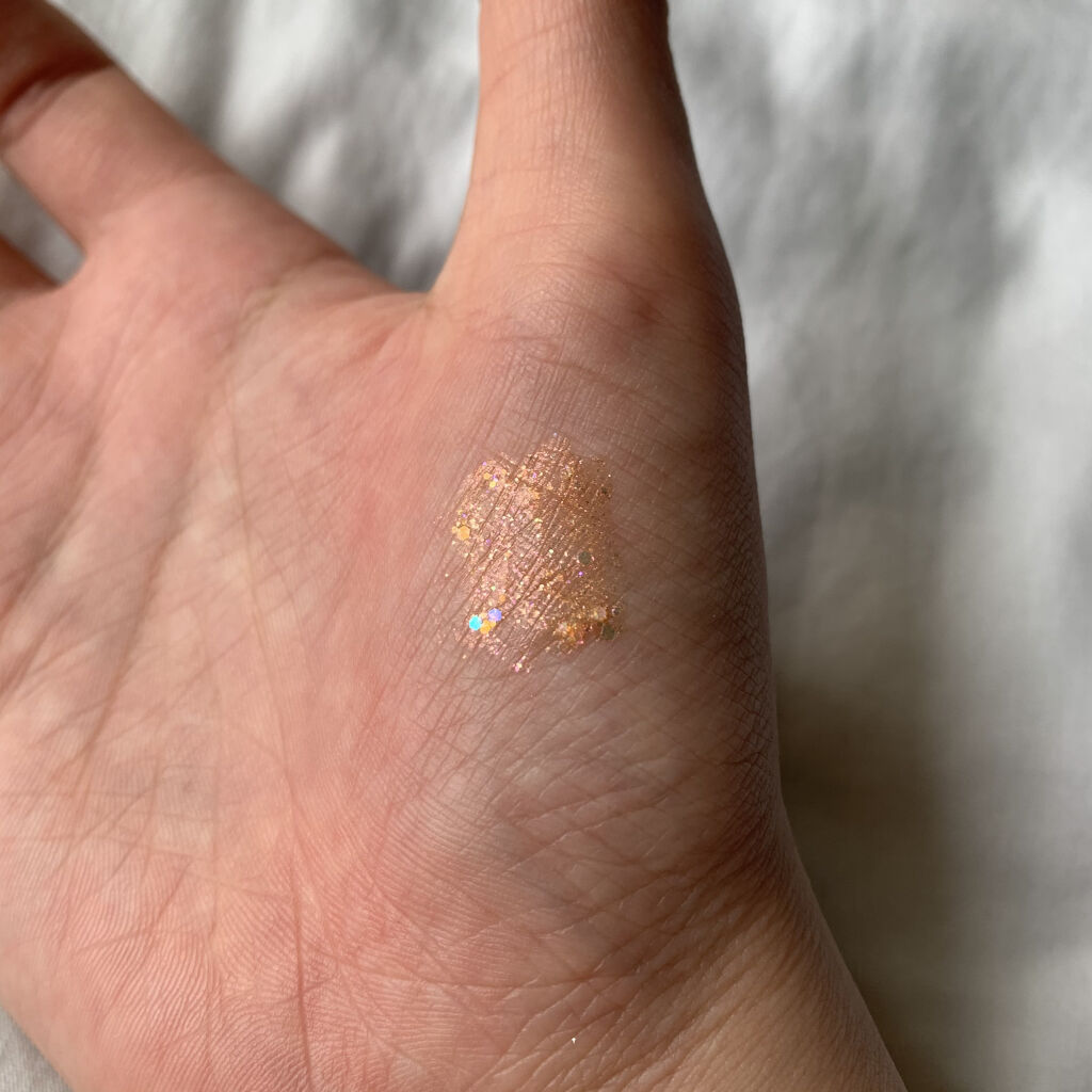 シュガー トゥインクル リキッド グリッター 03 BEAMING SUNNY-LIGHT/PERIPERA/グリッターを使ったクチコミ（3枚目）