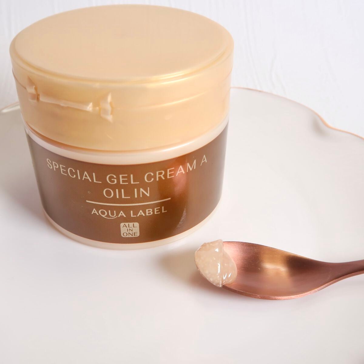 スペシャルジェルクリームA(オイルイン)/アクアレーベル/オールインワン化粧品を使ったクチコミ(4枚目)