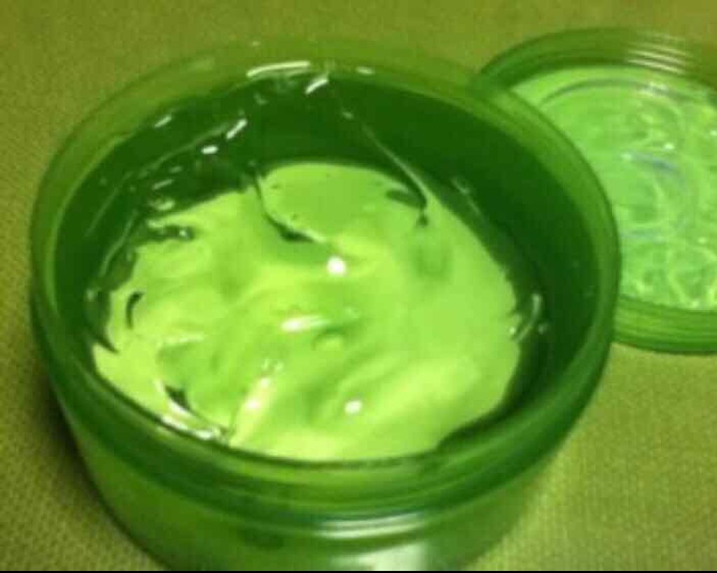 マイルド&モイスチャーアロエジェル/ネイチャーリパブリック/ボディローションを使ったクチコミ(2枚目)