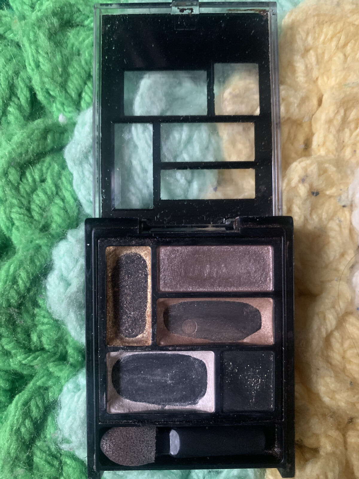 グラムトリックアイズ/KATE/アイシャドウパレットを使ったクチコミ（3枚目）