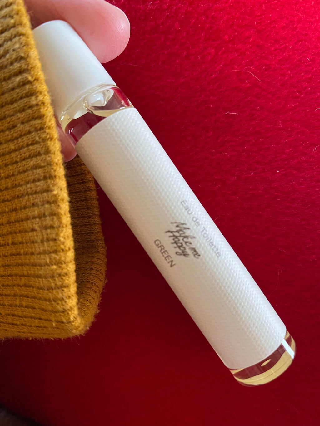 ぴのちゆん on LIPS 「メイクミーハッピーロールオンタイプのオードトワレ定価¥770円..」(1枚目)