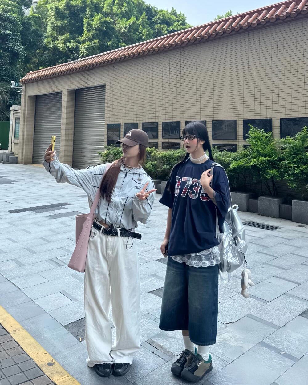 ひとみ on LIPS 「即座に応じる友情はとても楽しいです#コーデ#韓国コーデ#韓国フ..」(1枚目)