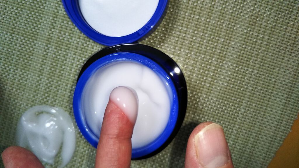 クリアウェルネス ハイドレイティング ジェル/雪肌精/フェイスクリームを使ったクチコミ（2枚目）