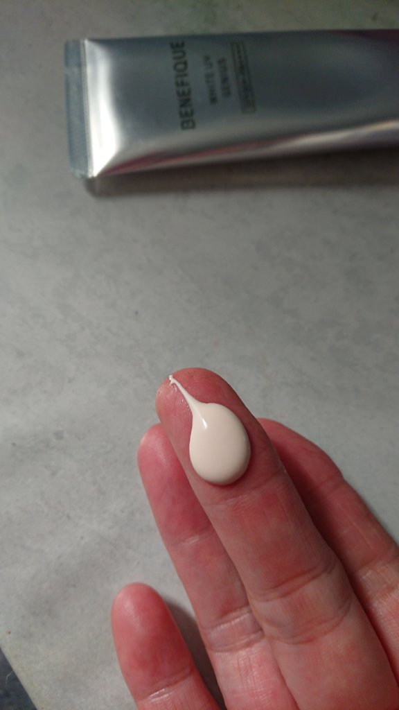 ホワイトＵＶジーニアス/BENEFIQUE/日焼け止めローションを使ったクチコミ（3枚目）