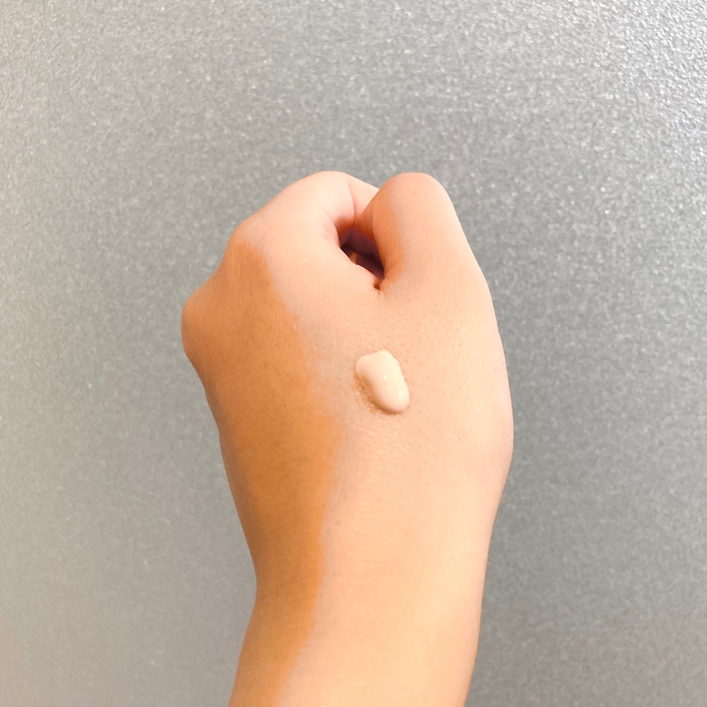 UVイデア XL プロテクショントーンアップ ローズ/ラ ロッシュ ポゼ/日焼け止めクリームを使ったクチコミ(3枚目)