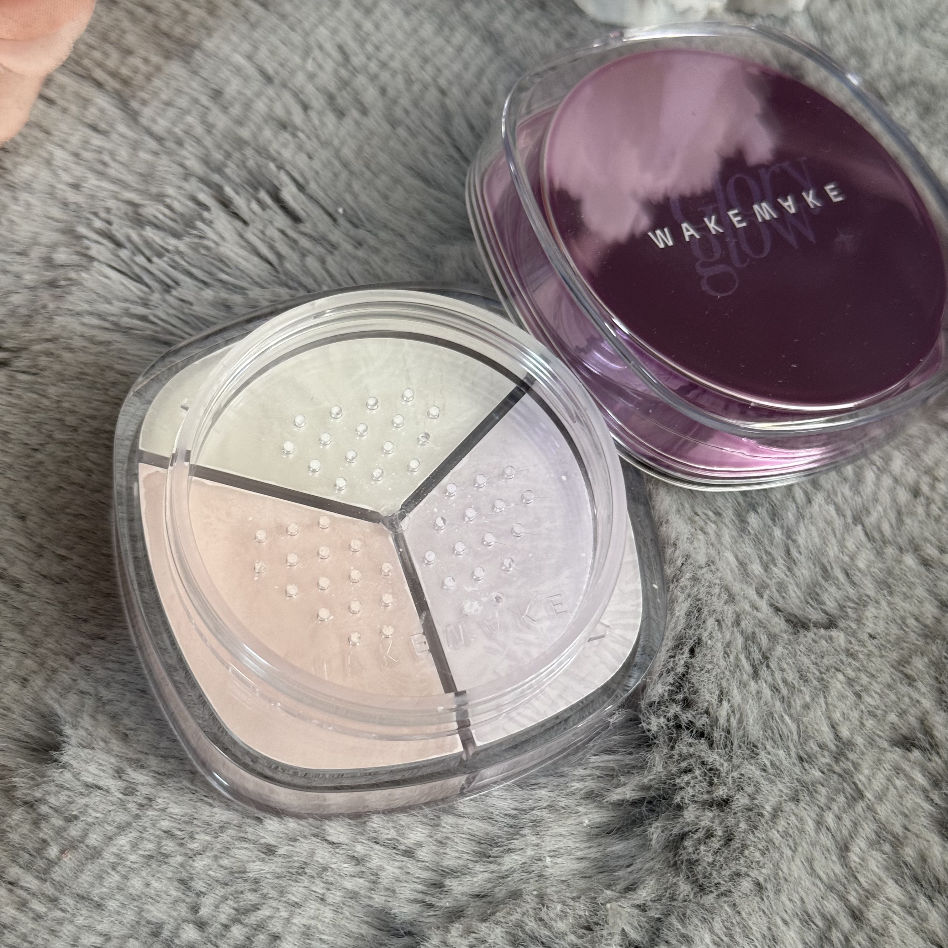 ステイフィクサーマルチカラーパウダー/wakemake/ルースパウダーを使ったクチコミ（2枚目）