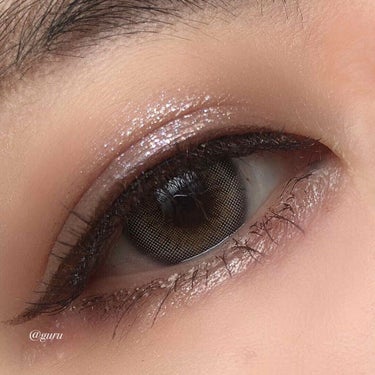 HOURGLASS  Scattered Light Glitter Eyeshadow/HOURGLASS/ジェル・クリームアイシャドウを使ったクチコミ（3枚目）