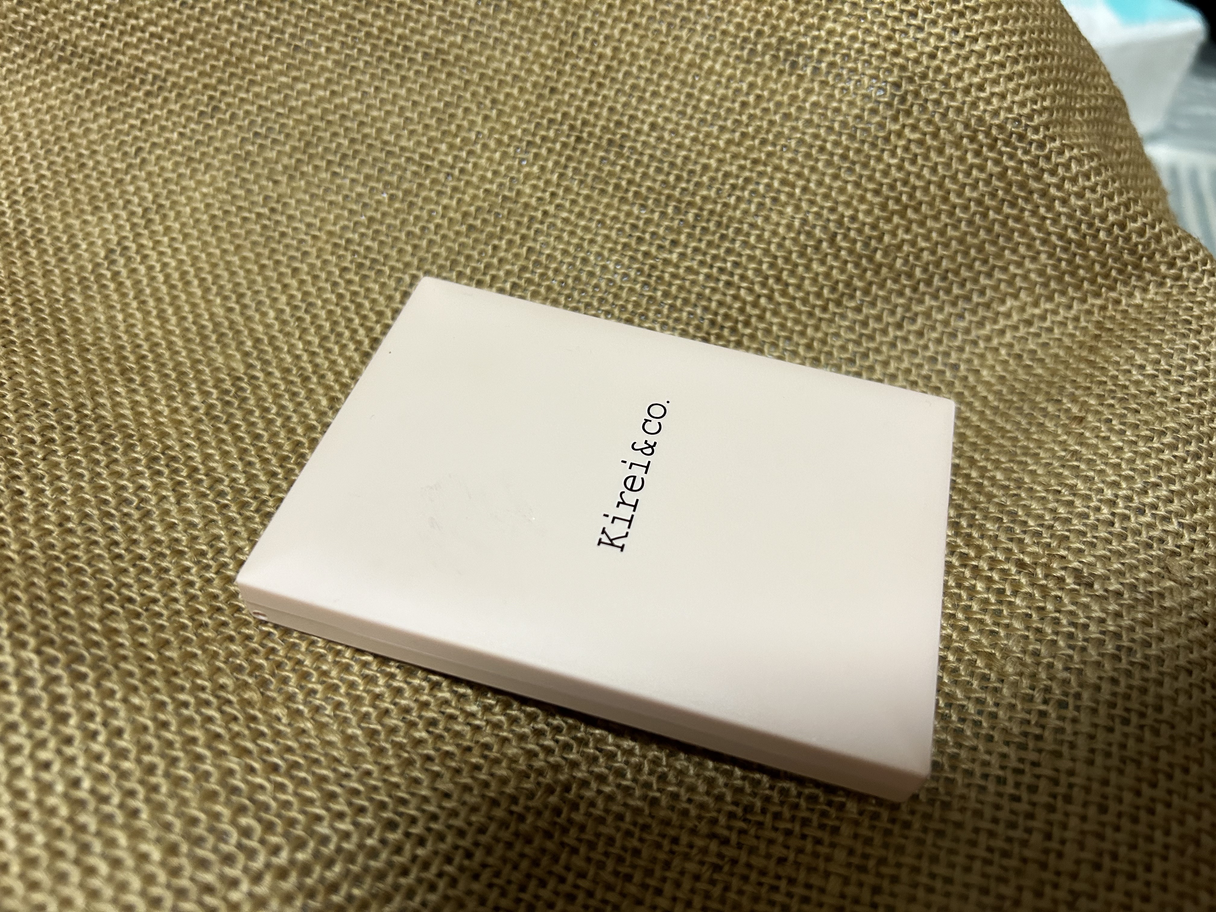 トーンアップ＆カバー コンシーラーパレット 01ピンクベージュ/Kirei&co./パレットコンシーラーを使ったクチコミ（1枚目）