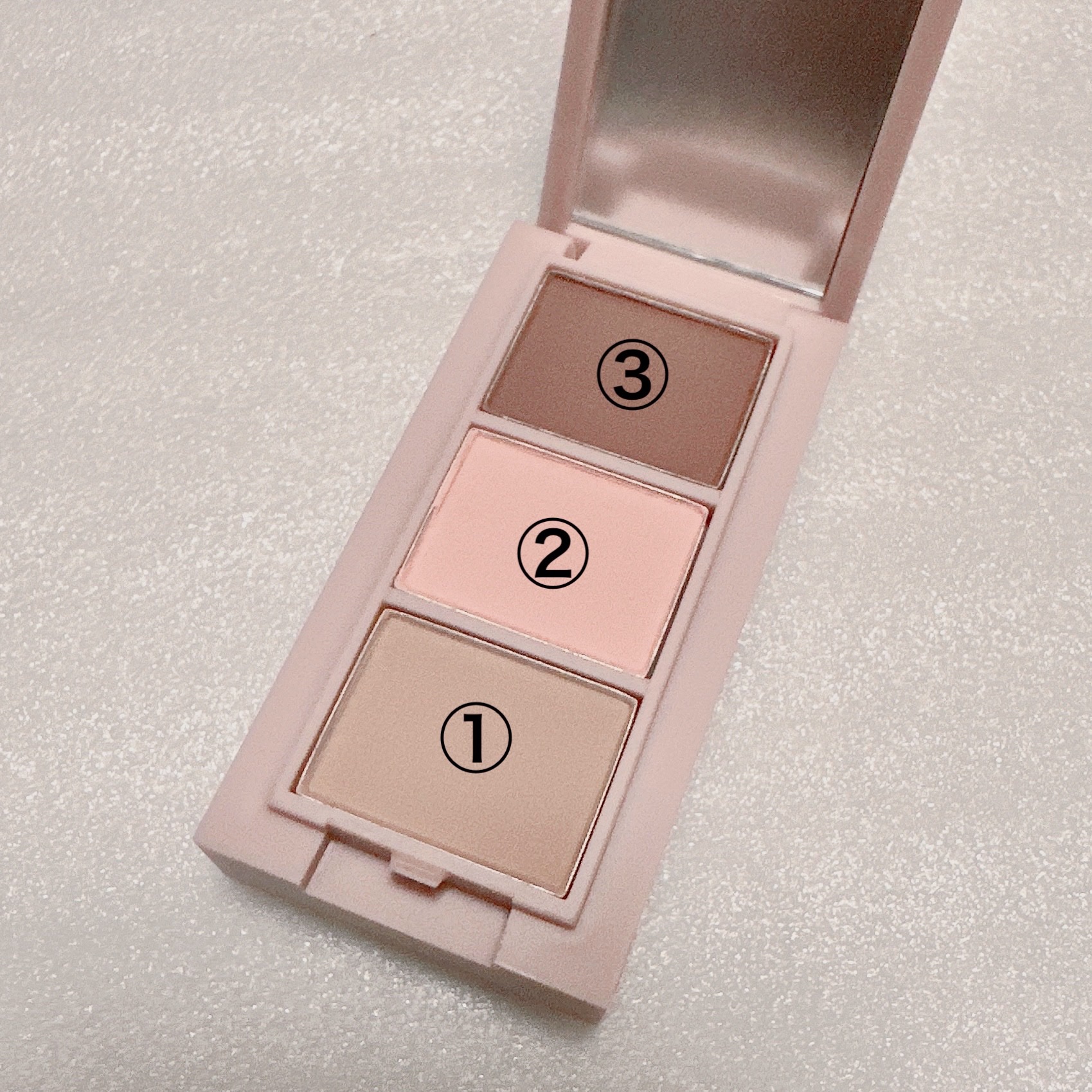 frunflynn マルチパーフェクター アイブロウキット 03 ストロベリーアイス/frunflynn/パウダーアイブロウを使ったクチコミ（2枚目）