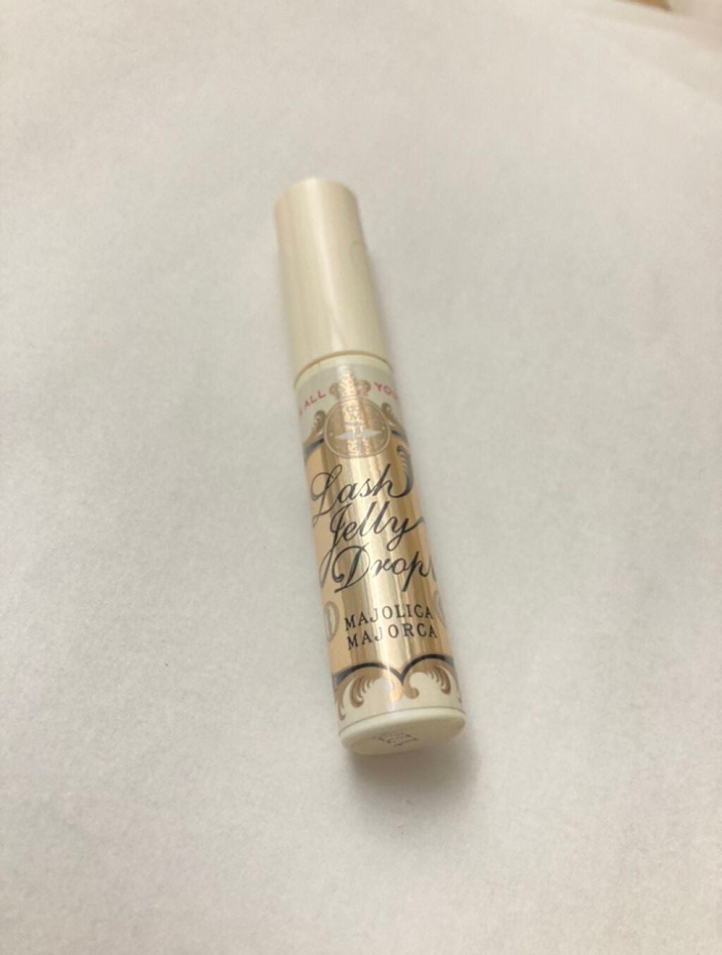 麻婆豆腐 (ちさ) on LIPS 「まつげ美容液を塗る瞬間を撮ってみました!使用したのはMAJOL..」(3枚目)