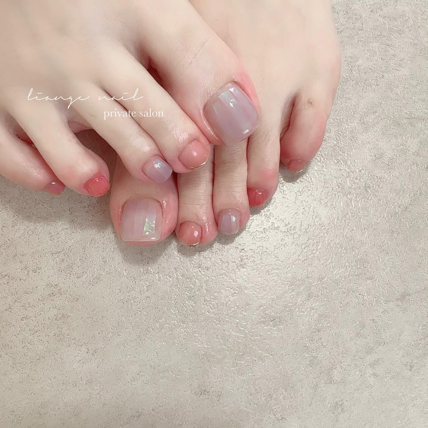 #ネイル,#大人ニュアンスネイル,#ニュアンスネイル,#ジェルネイル,#夏ネイル,#フットネイル,#フィルムネイル,#オフィスネイルのネイルデザイン