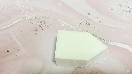 メイクアップスポンジペンタゴン型/くらしリズム/パフ・スポンジを使ったクチコミ(2枚目)