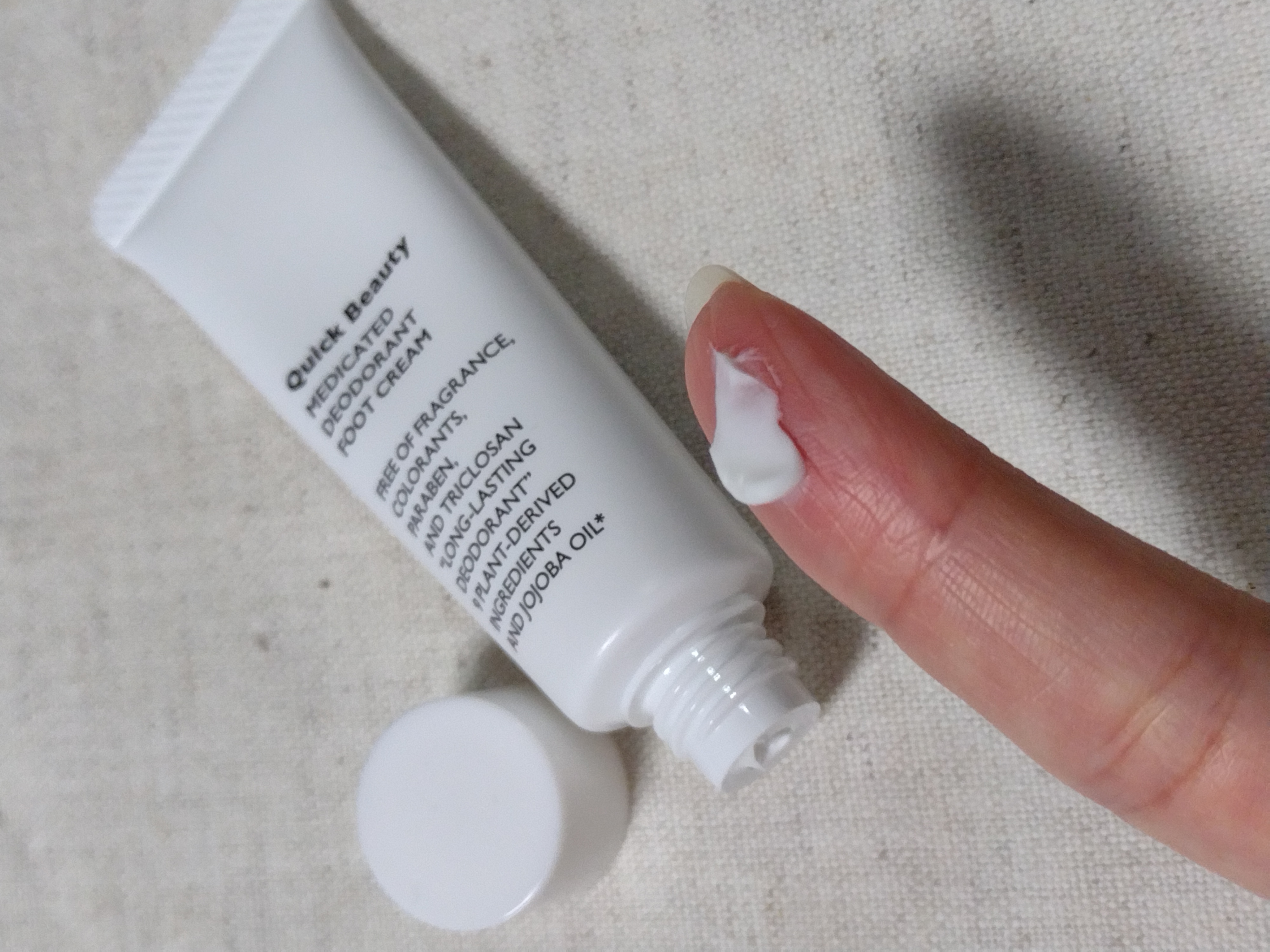 QB 薬用デオドラントフットクリーム 40C/クイックビューティー/デオドラント・制汗剤を使ったクチコミ（3枚目）