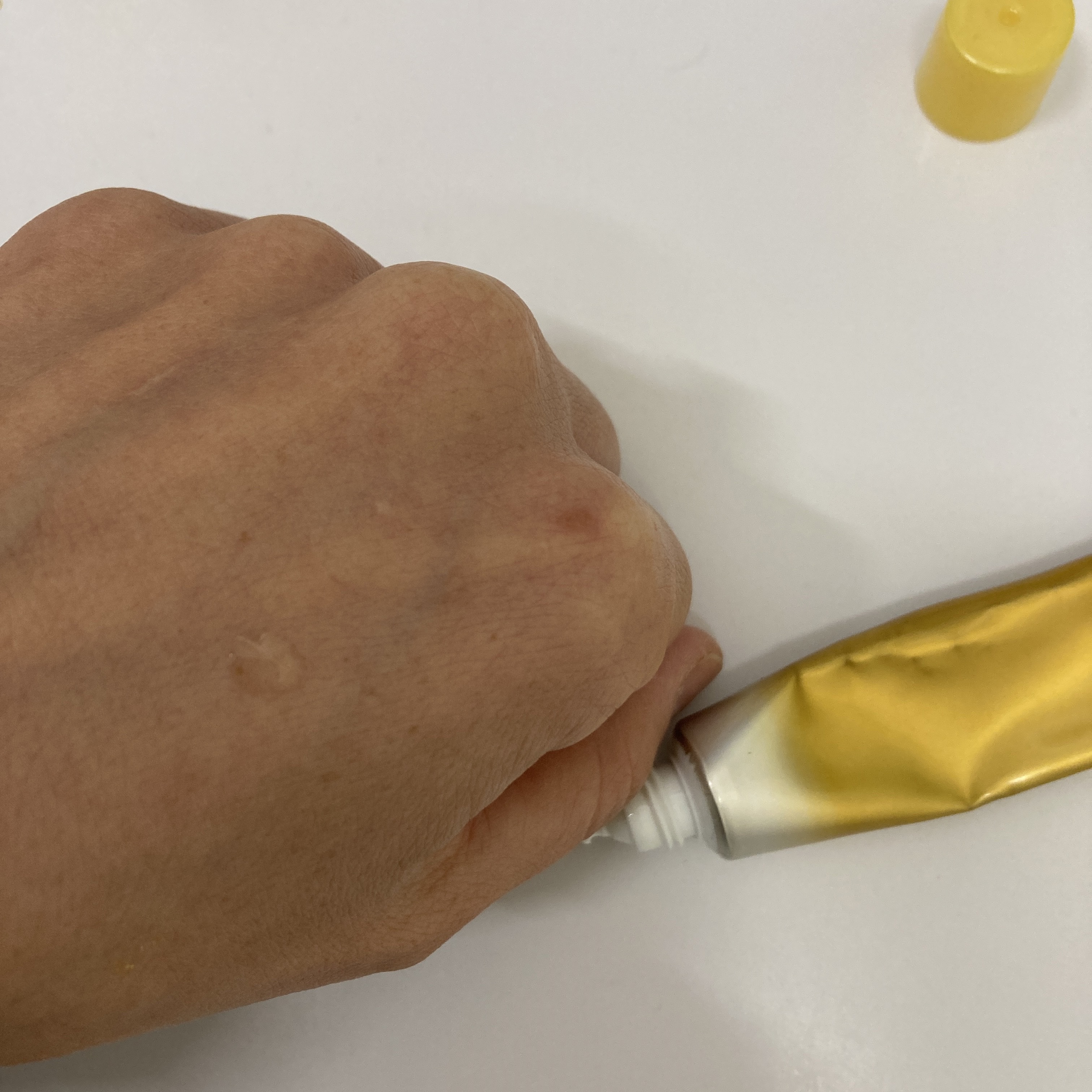 薬用しみ集中対策 プレミアム美容液/メラノCC/美容液を使ったクチコミ（3枚目）