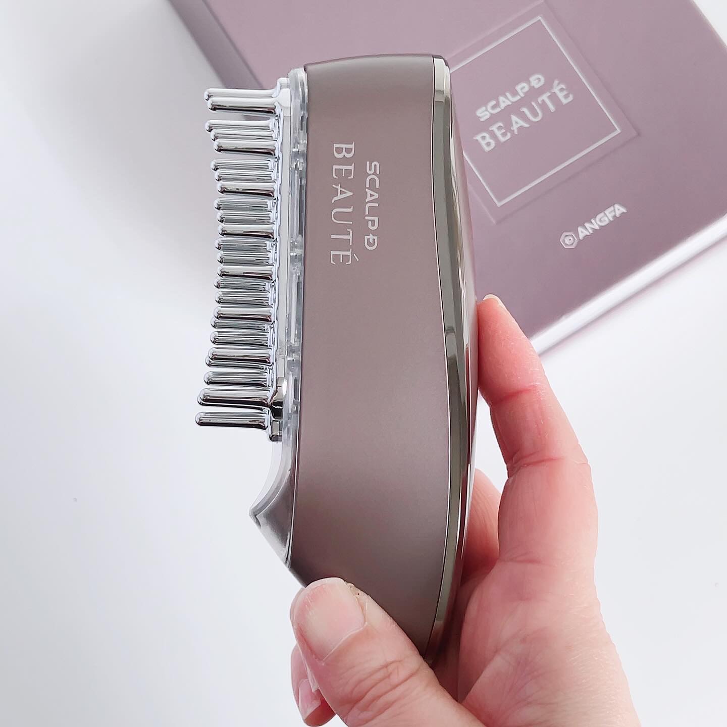 スカルプ電気ブラシ/アンファー(スカルプD)/美顔器・マッサージを使ったクチコミ（3枚目）