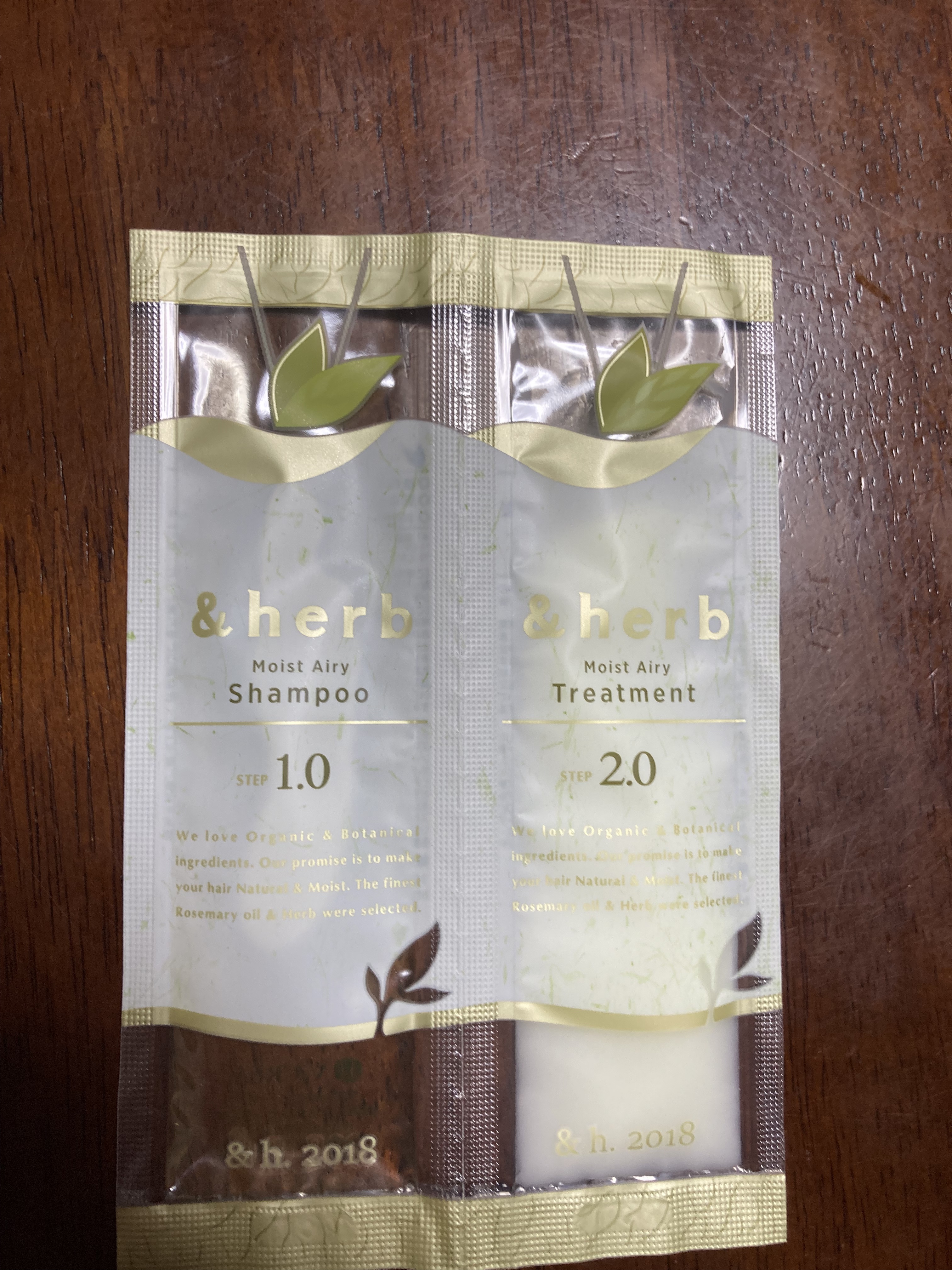 モイストエアリーシャンプー1.0/＆herb/市販シャンプーを使ったクチコミ（2枚目）