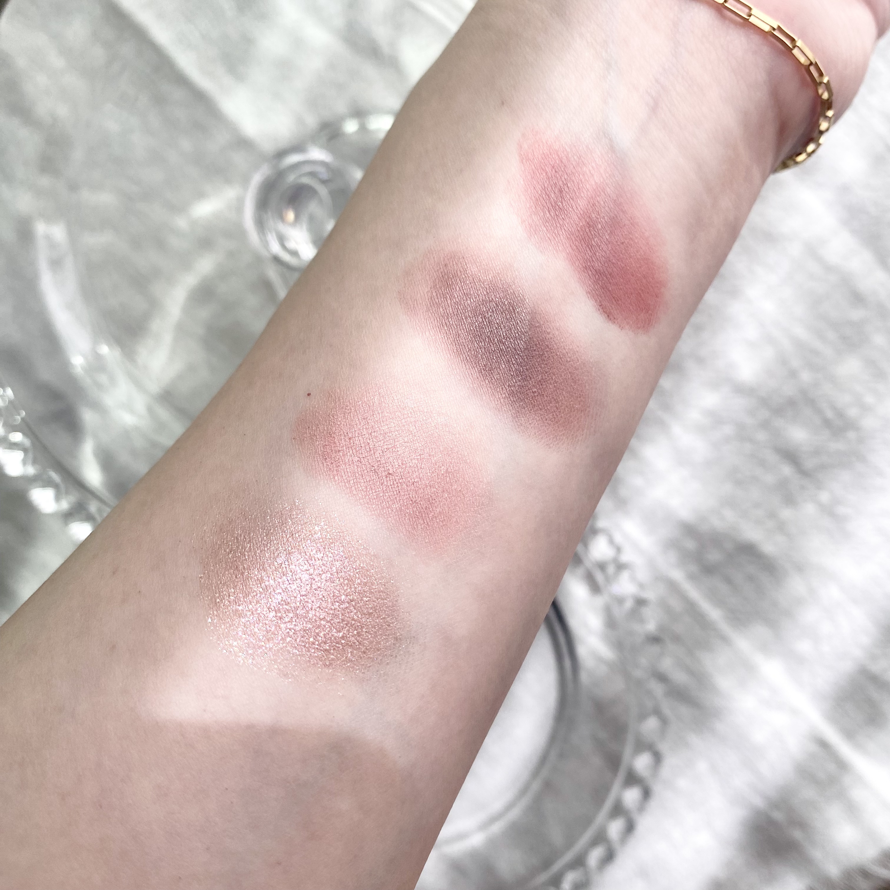 シルキースフレアイズ（マットタイプ）/キャンメイク/アイシャドウパレットを使ったクチコミ（3枚目）