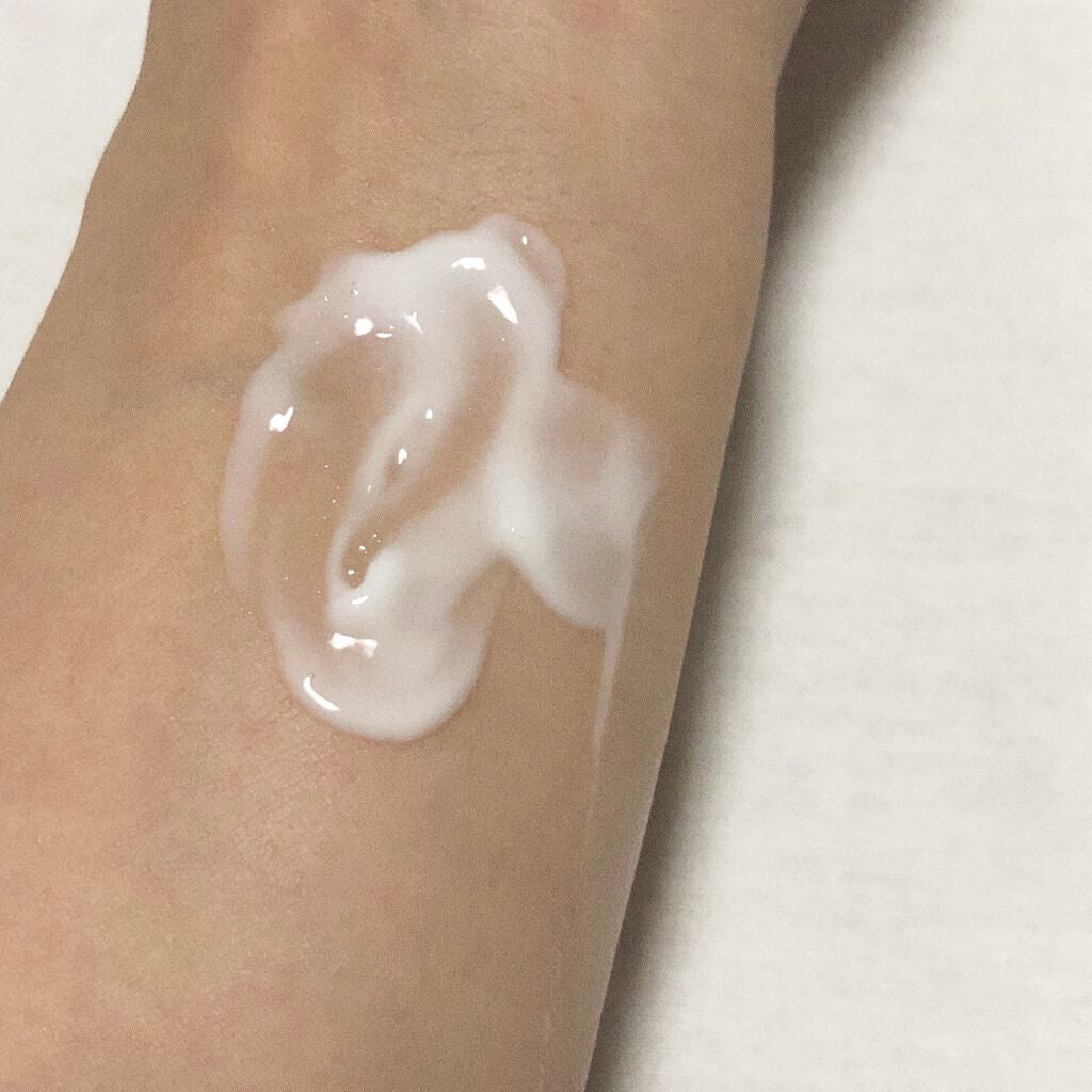 ディープリーエンリッチド ボディローション フローラルラベンダーの香り/ヴァセリン/ボディローションを使ったクチコミ(2枚目)