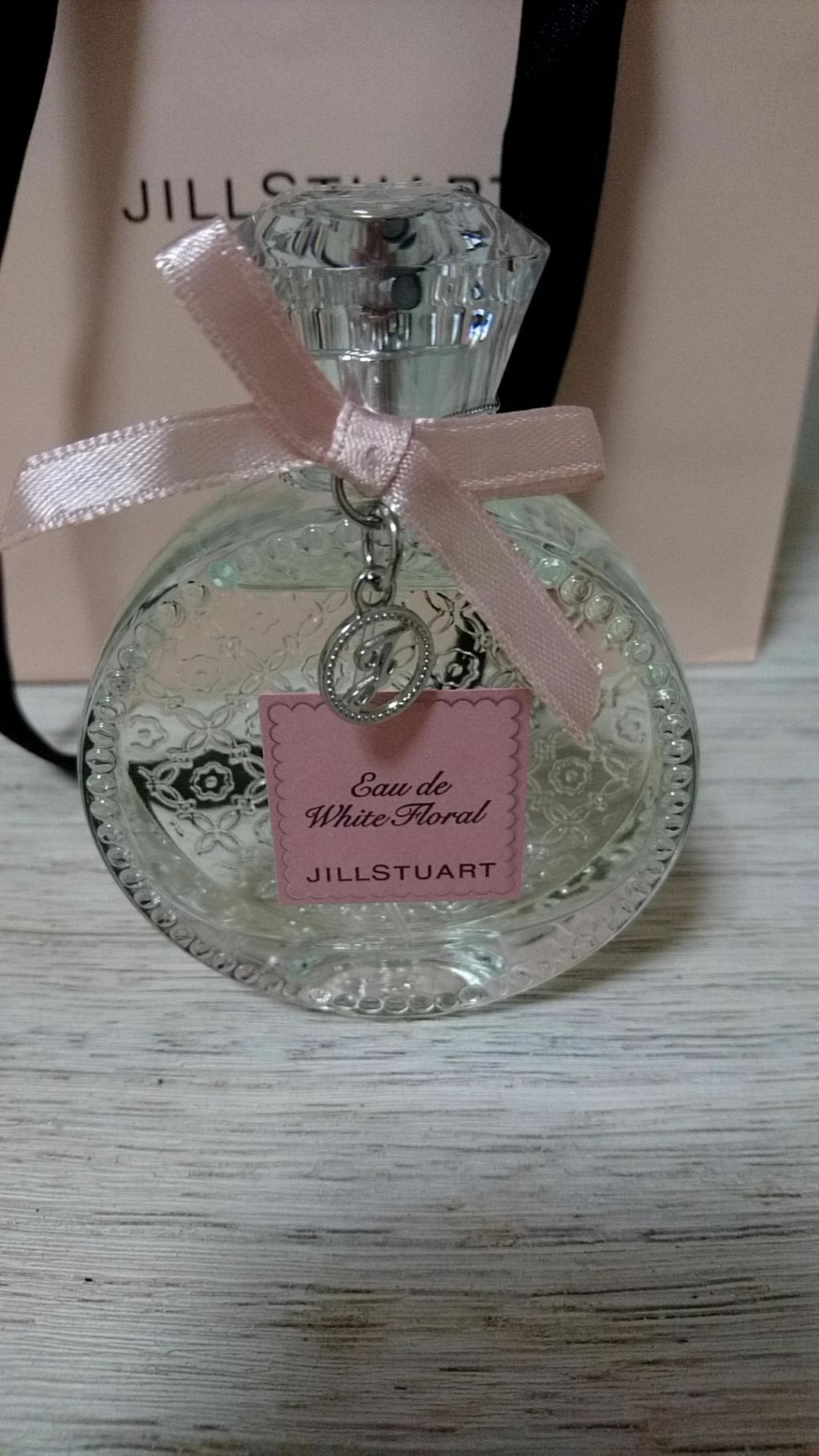 ジルスチュアート リラックス オード ホワイトフローラル/JILL STUART/香水(レディース)を使ったクチコミ（2枚目）