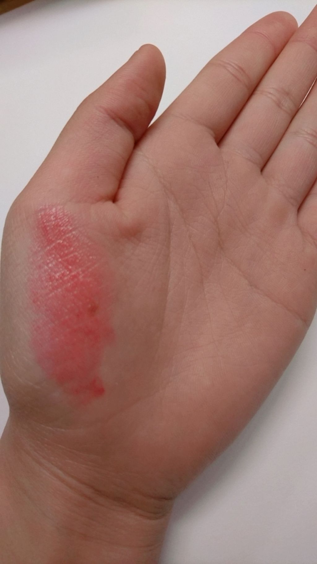 eighter on LIPS 「初投稿は、JILLSTUARTの口紅にしてみました♡/とりあえ..」(3枚目)