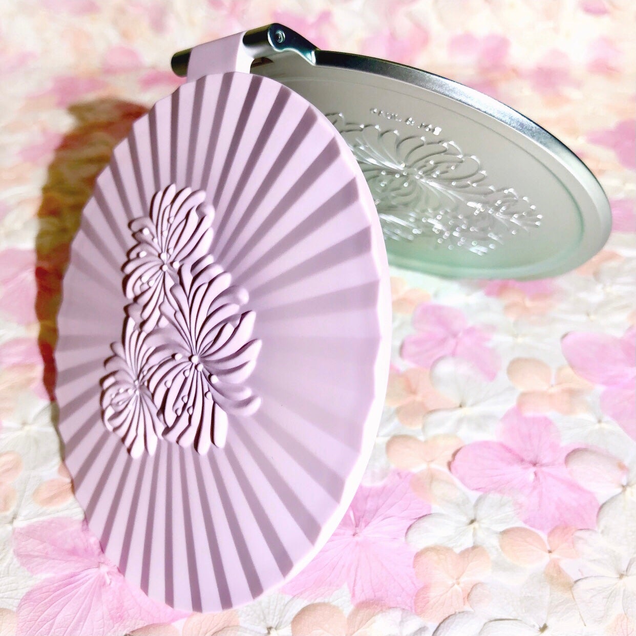 ビューティ ミラー IV/PAUL & JOE BEAUTE/その他化粧小物を使ったクチコミ(7枚目)