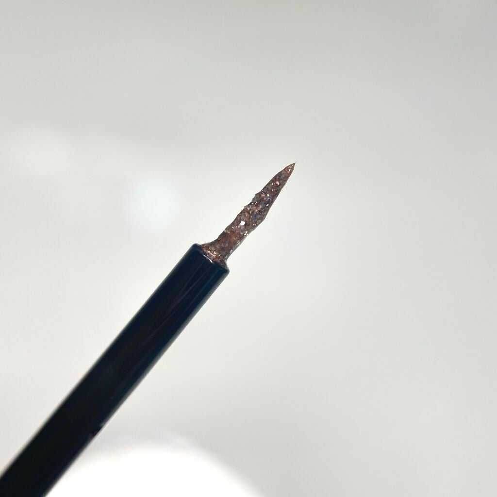 グリッターイルミネーションライナー/CipiCipi/リキッドアイライナーを使ったクチコミ(2枚目)