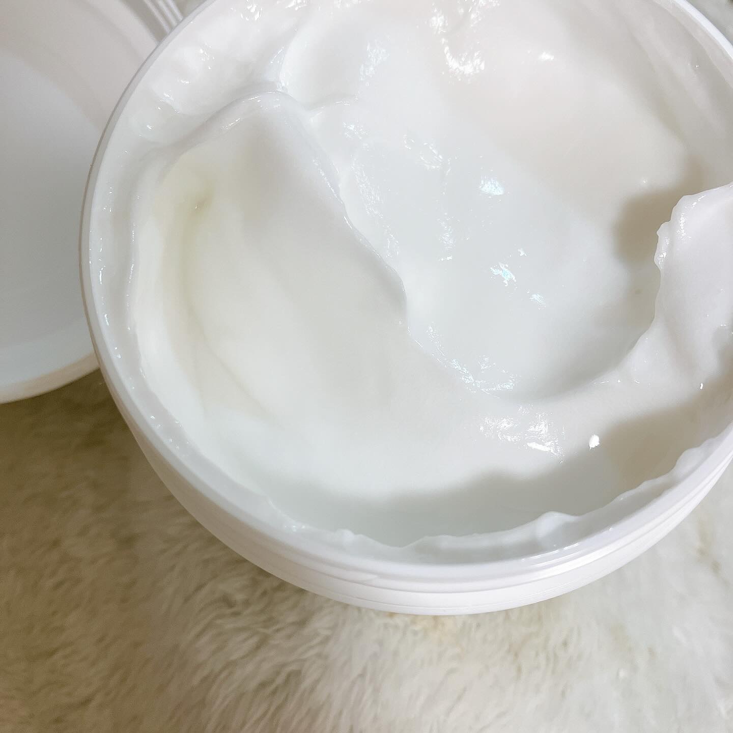 ダヴ クリームボディウォッシュ ジョイアスグロウ/ダヴ/ボディソープを使ったクチコミ（2枚目）