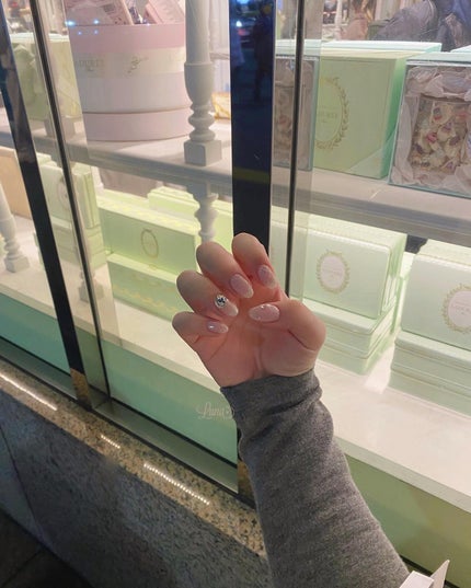 #ジェルネイル,#ワンカラーネイル,#ニュアンスネイル,#うるうるネイル,#ちゅるんネイル,#シンプルネイル,#パーツネイル,#透け感ネイル,#クリアネイル,#ぷっくりネイル,#ちぐはぐネイル,#韓国ネイル,#きらきらネイル,#うるつやネイル,#フレンチガーリーネイル,#キラキラネイル,#ホワイトネイル,#ピンクネイルのネイルデザイン