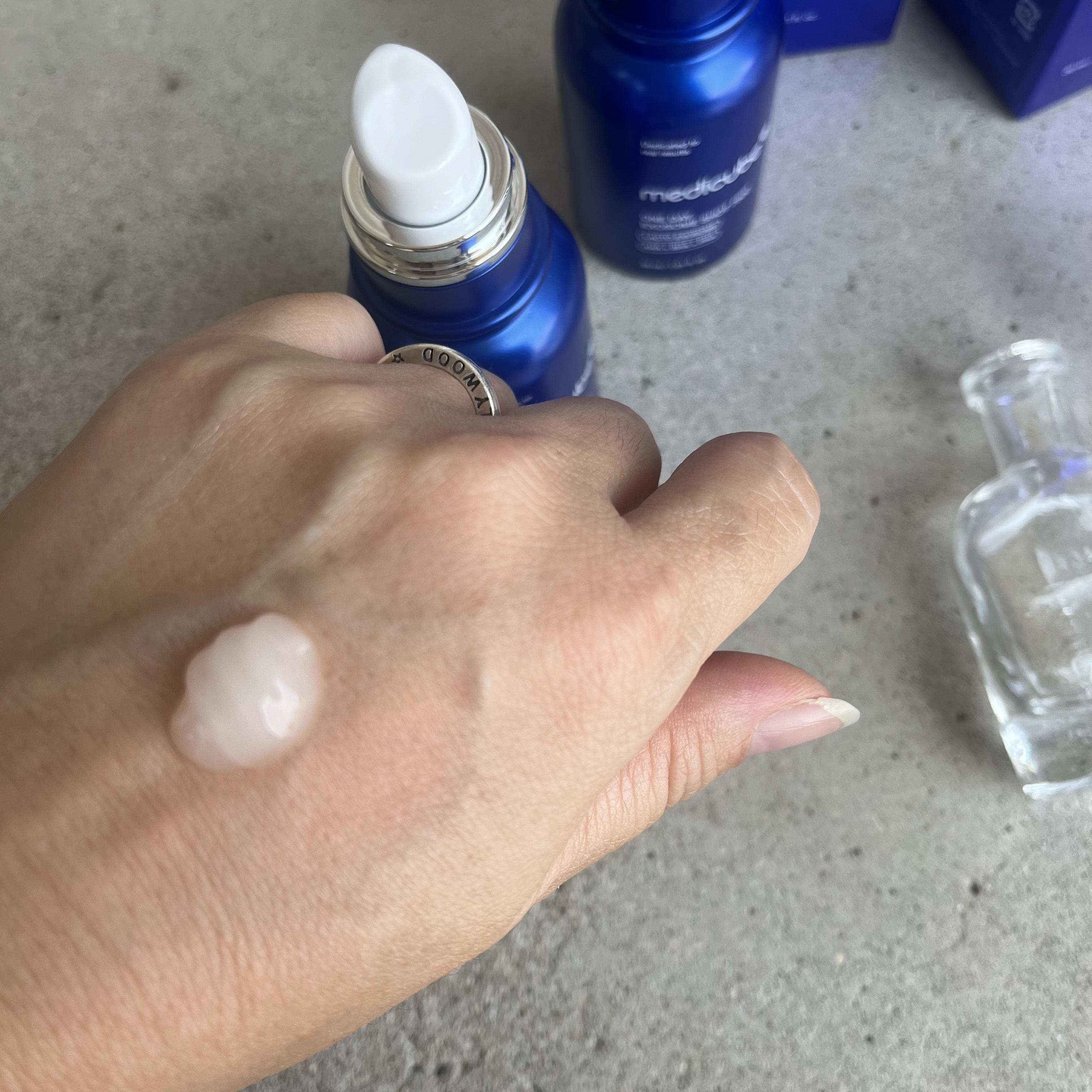 ゼロ1DAYエクソソームショット2000/MEDICUBE/美容液を使ったクチコミ（2枚目）