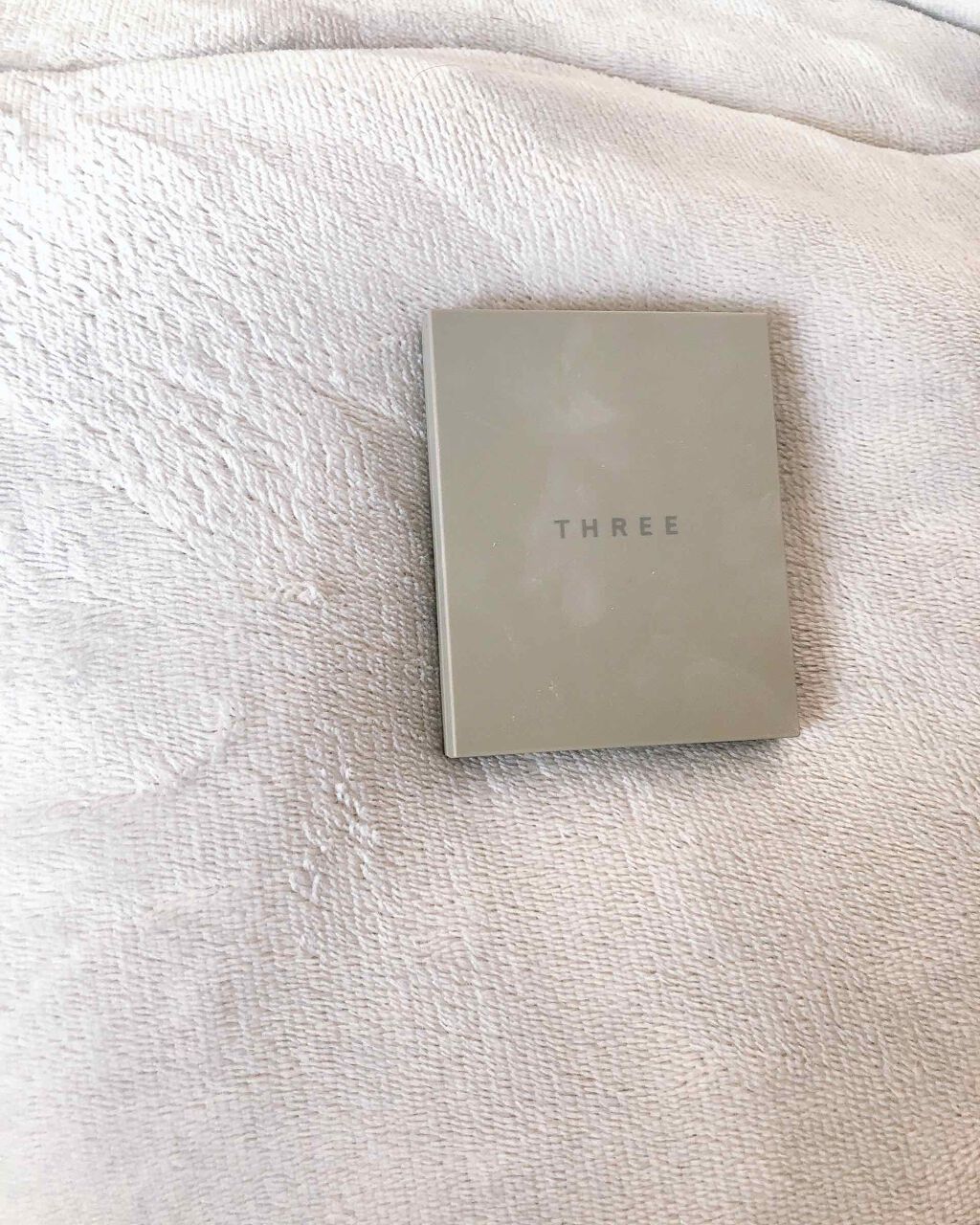 THREE シマリング グロー デュオ/THREE/クリームハイライトを使ったクチコミ（1枚目）