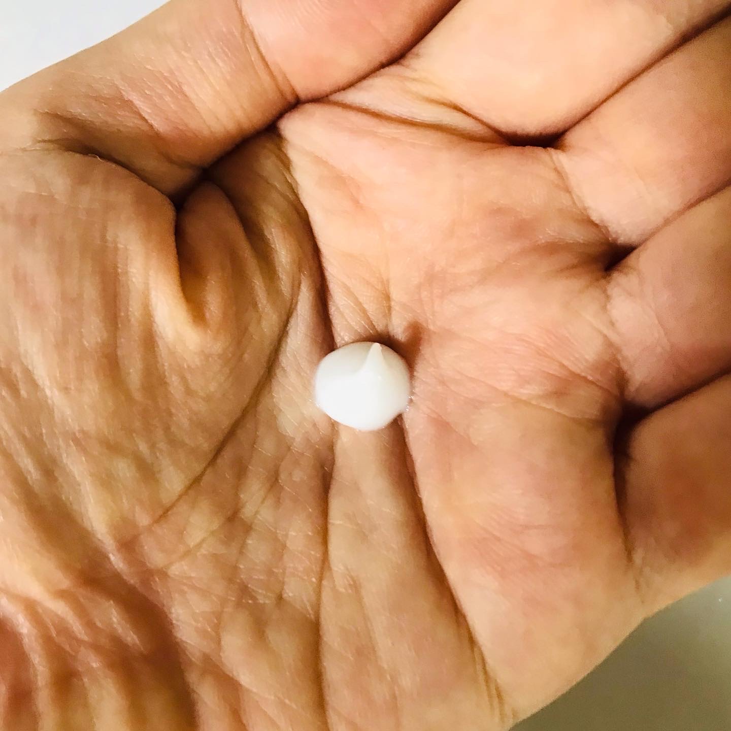 メディケイティッド センシティブケア ボディローション うるおいケア <医薬部外品>/ヴァセリン/ボディローションを使ったクチコミ（2枚目）