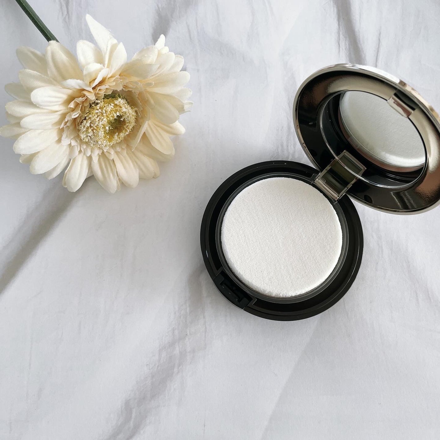 フェイスアップ プレストパウダー SPF23 / PA++/COVERMARK/プレストパウダーを使ったクチコミ(2枚目)