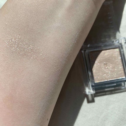 シングルカラーアイシャドウ/CEZANNE/単色アイシャドウを使ったクチコミ(3枚目)