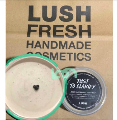 ジャスト　トゥ　クラリファイ

〈説明〉
・LUSH
・ジェリーマスク
・65g
・ハンドメイドで製造年月日のステッカーが貼られます。(期限は4ヶ月)
・スクラブ
・角質を取り除く
・ヴィーガンの方に適