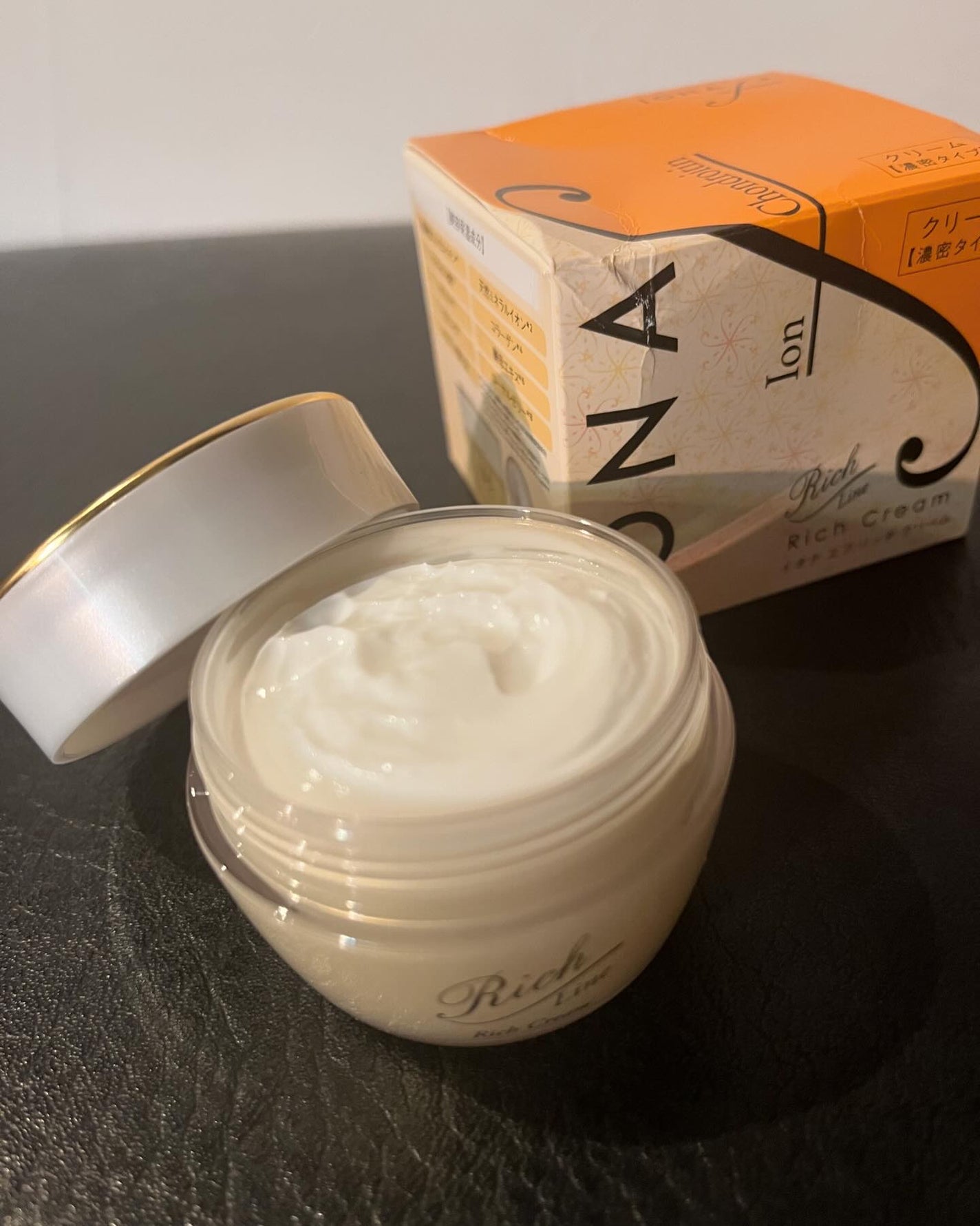 あゆみ on LIPS 「『イオナエフリッチクリーム』価格:4,620円(税込)フローラ..」(2枚目)