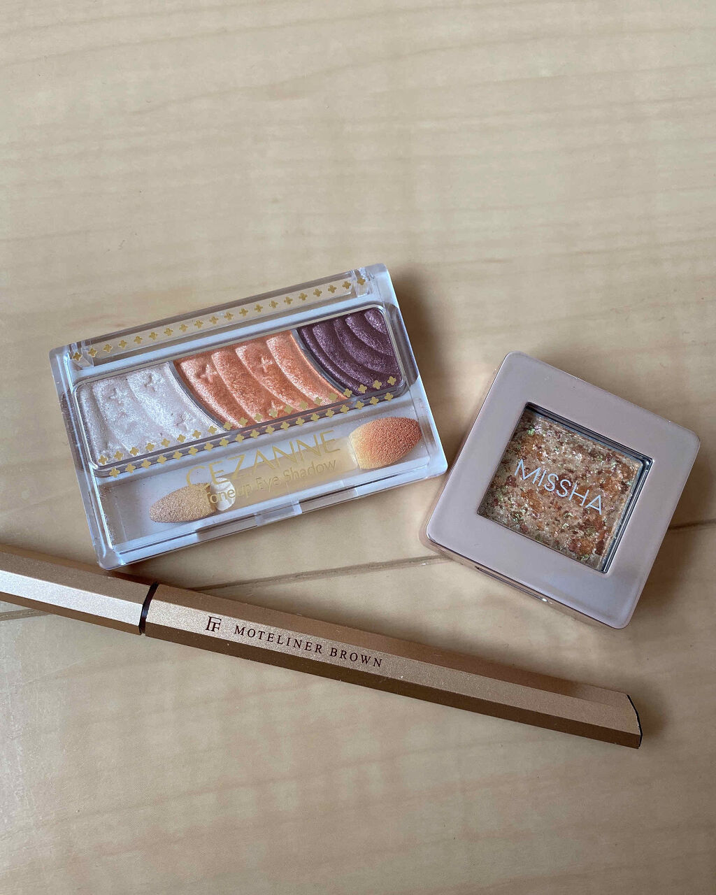 モテライナー リキッド/UZU BY FLOWFUSHI/リキッドアイライナーを使ったクチコミ（2枚目）