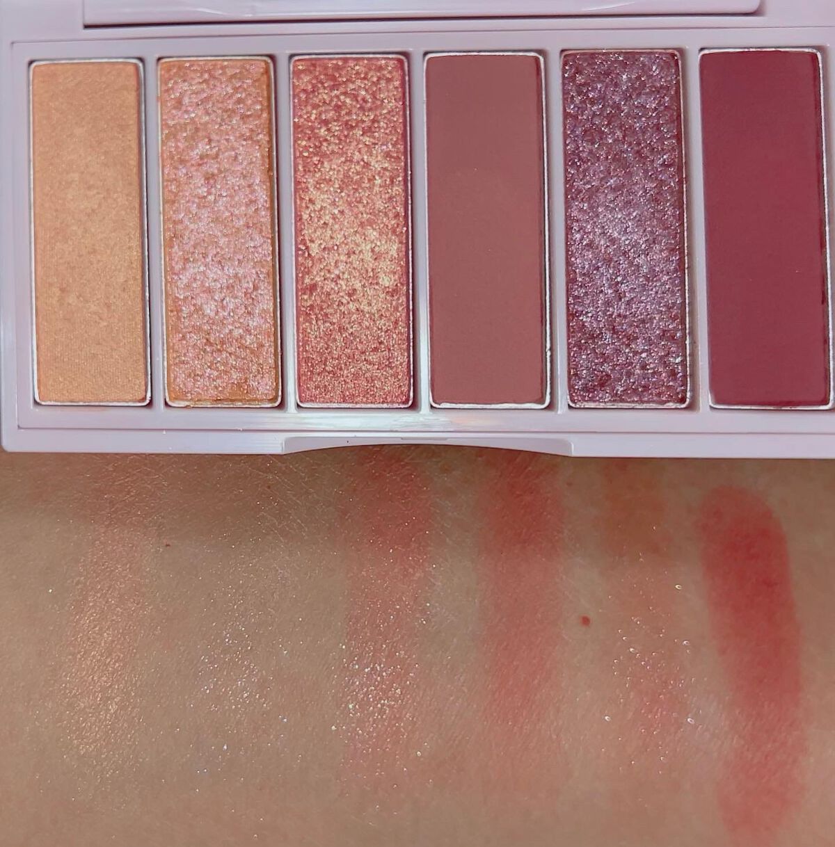 パレードオブライト　ホリデーメイクアップキット/ETUDE/メイクアップキットを使ったクチコミ（2枚目）