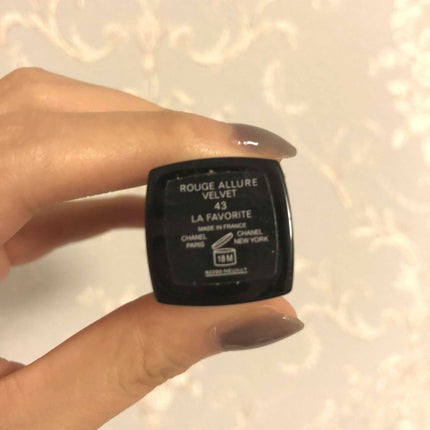 ルージュ アリュール ヴェルヴェット/CHANEL/口紅を使ったクチコミ(2枚目)