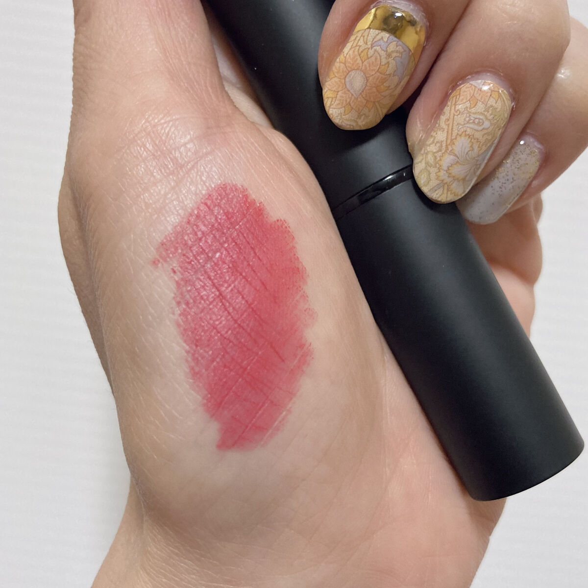 エッセンシャルリップスティック/V&Aビューティー/口紅を使ったクチコミ（3枚目）