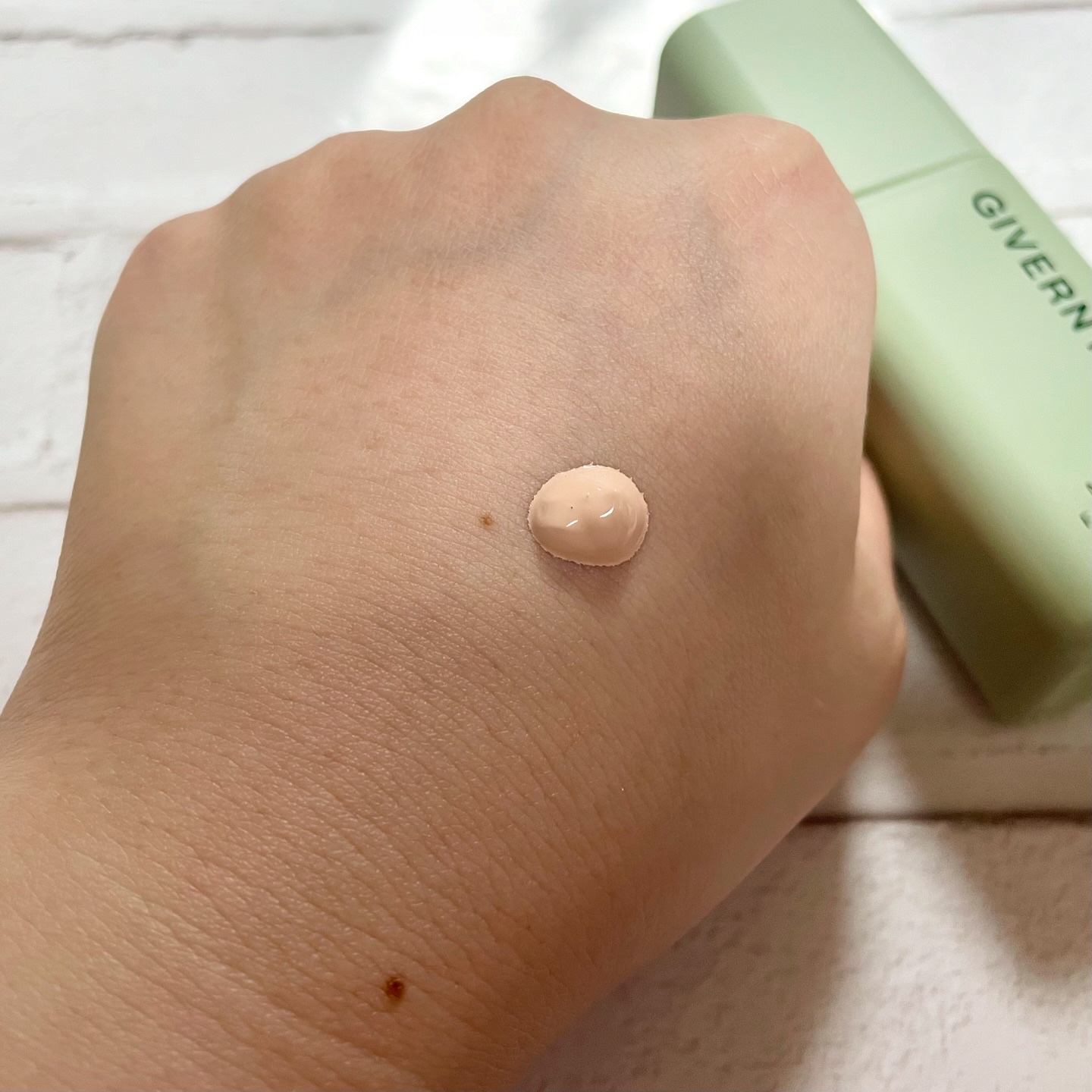 密着カバーファンデーション/GIVERNY/リキッドファンデーションを使ったクチコミ（2枚目）