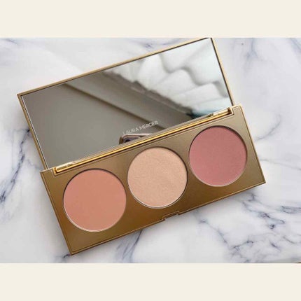 ボンジュール トーキョー フェイス アンド チーク パレット/ローラ メルシエ/パウダーチークを使ったクチコミ(2枚目)