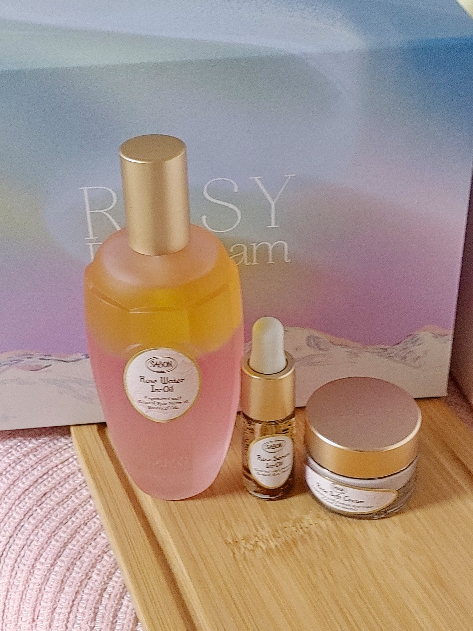 ローズウォーターインオイル/SABON/ミスト状化粧水を使ったクチコミ（2枚目）