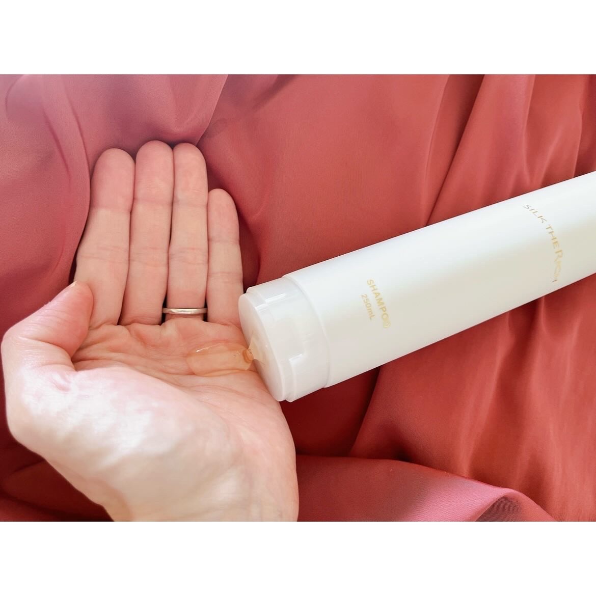 SILK THE RICH モイスト&リペア シャンプー・トリートメント/SILK THE RICH/市販シャンプーを使ったクチコミ（2枚目）