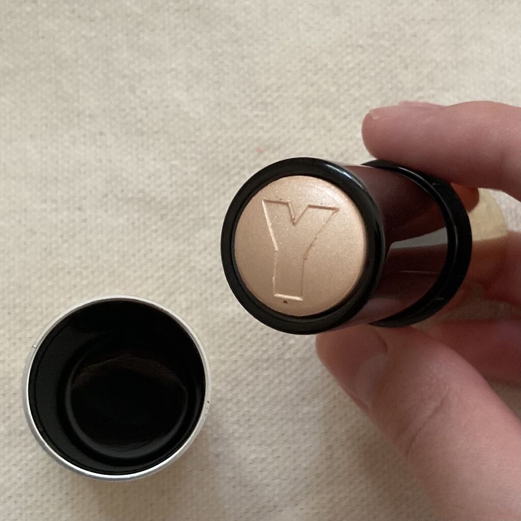 ラディアント タッチ シマー スティック 1 ライト ゴールド /YVES SAINT LAURENT BEAUTE/ジェル・クリームチークを使ったクチコミ（3枚目）